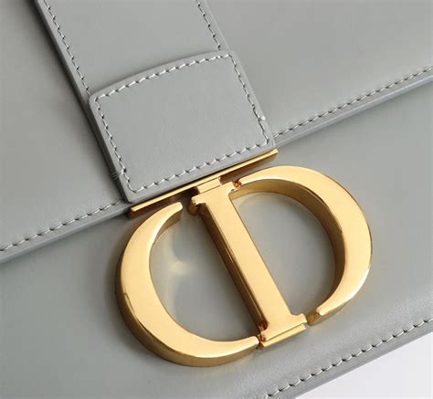 dior 広島